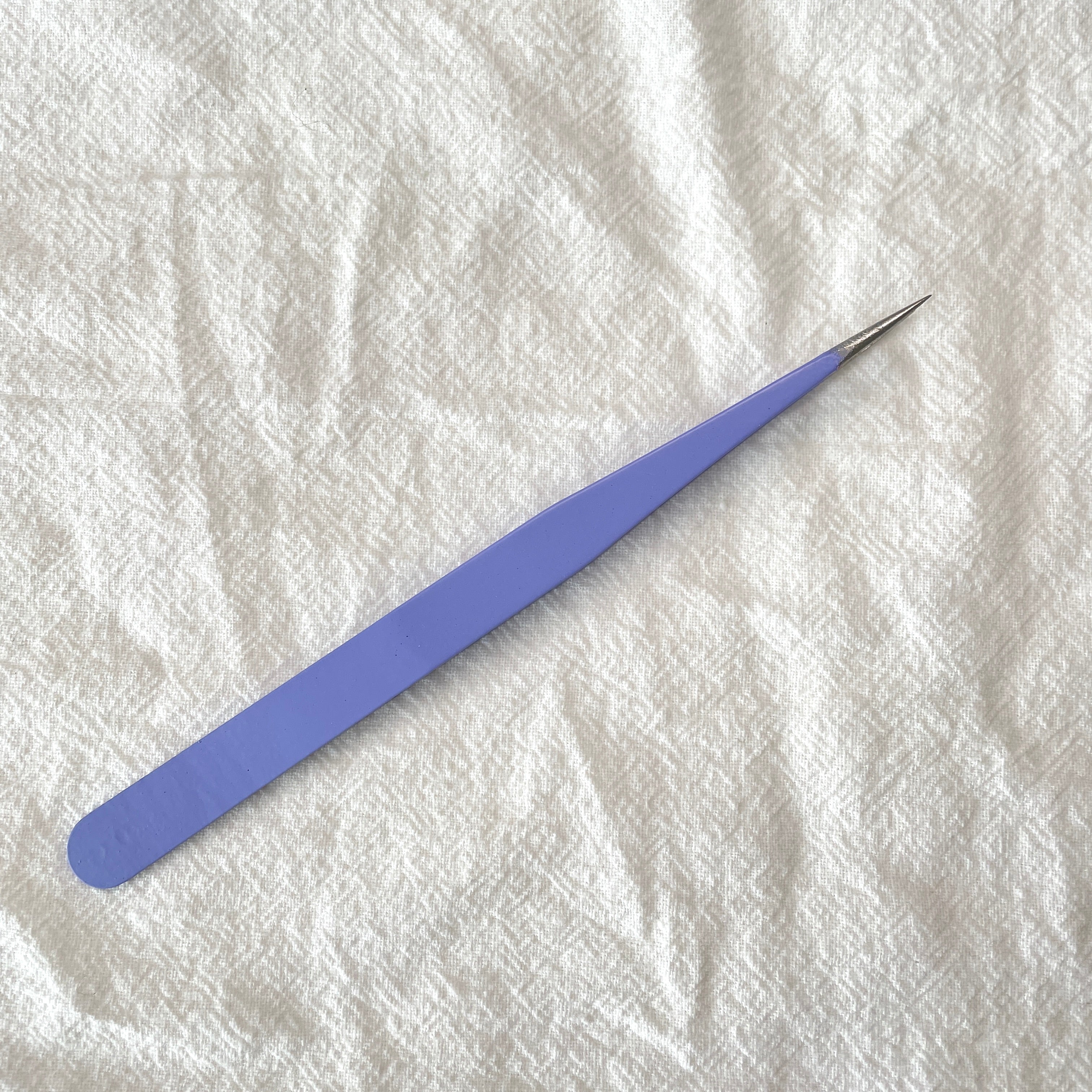 Curved Tweezer