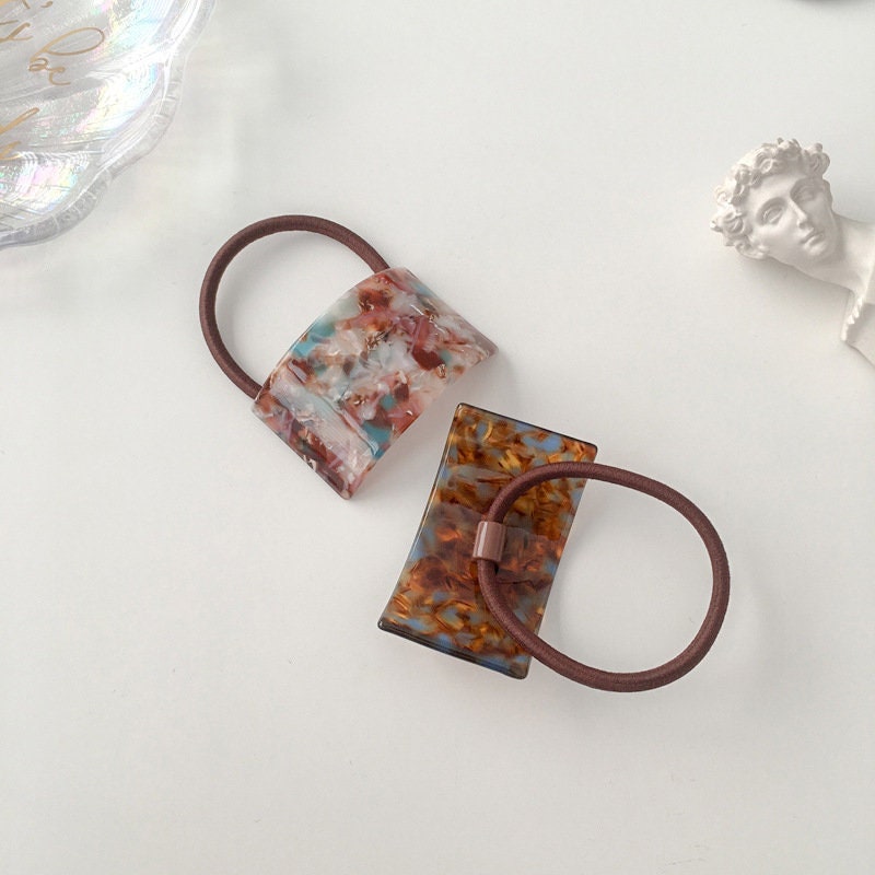 Elastic ponytail hair band, hair tie