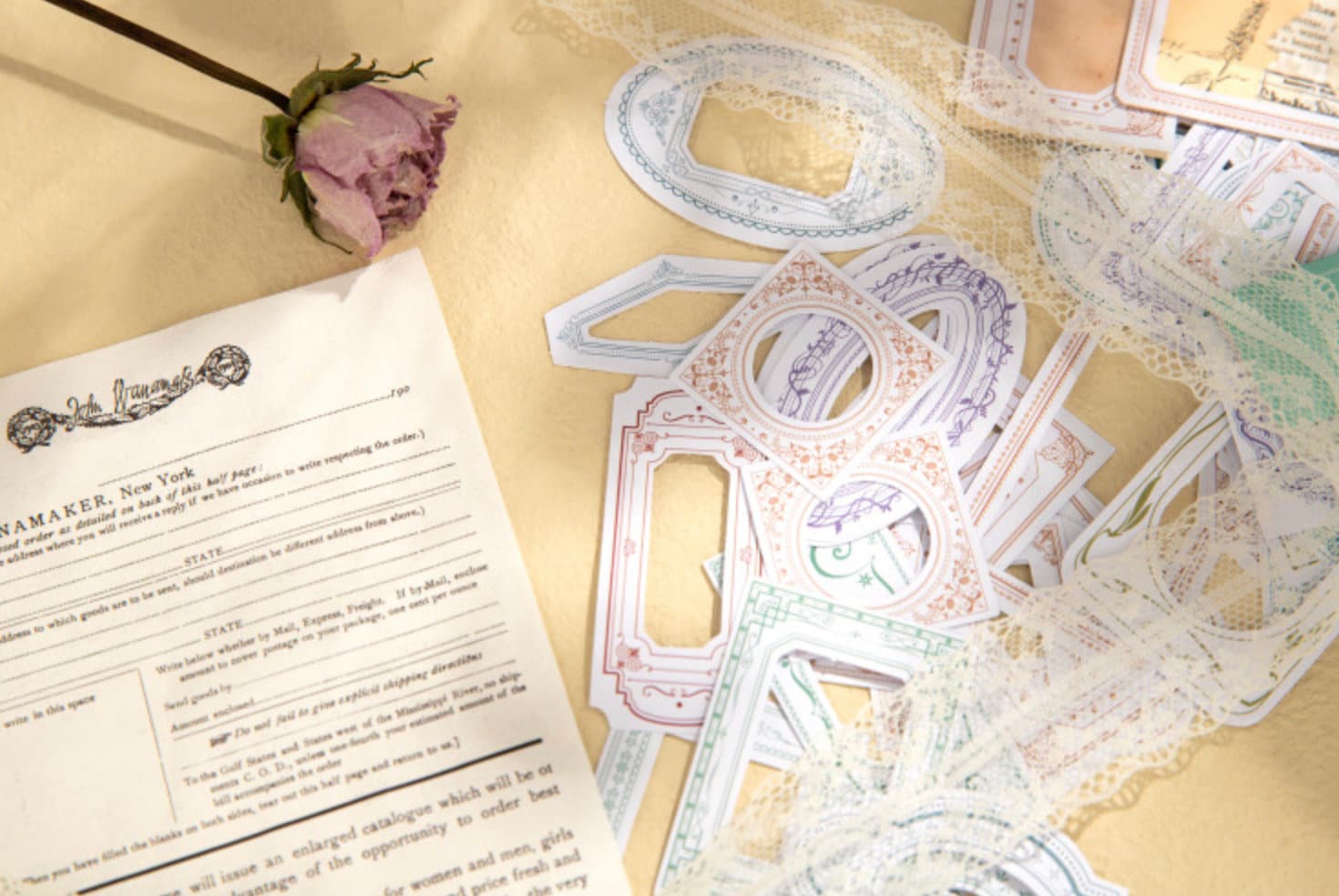 Small Lace Frame Paper